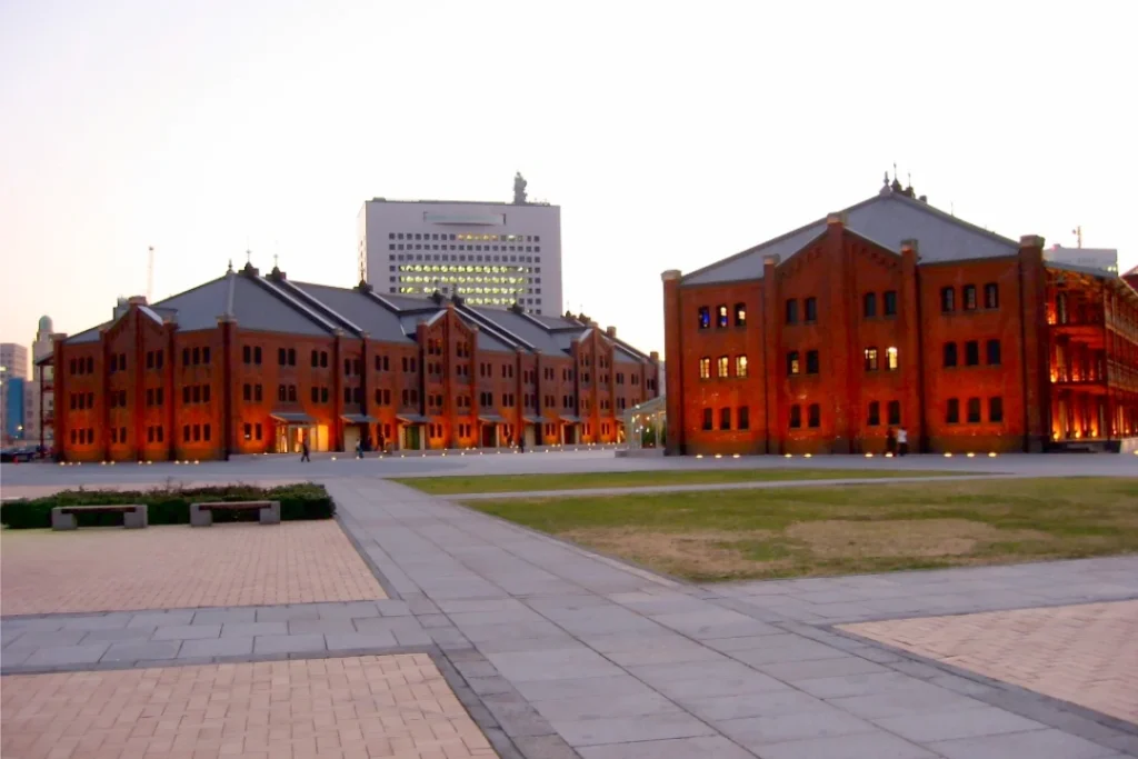 Qué lugares icónicos visitas en un free tour por Yokohama